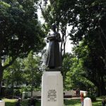 Patung H.C Verbraak Taman Maluku, Bandung