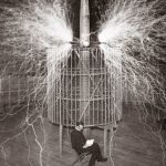 Teori Konspirasi Nikola Tesla dan Komunikasi Alien